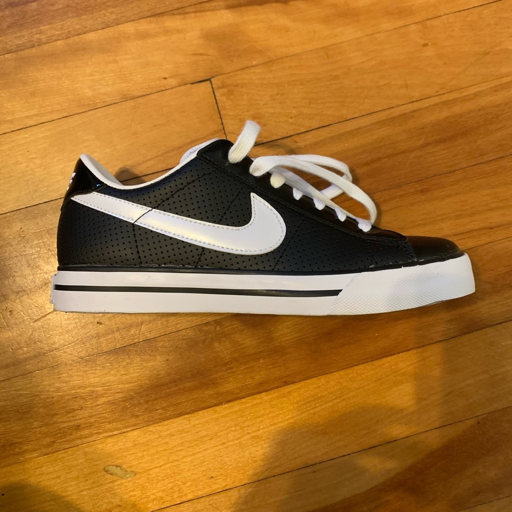 Nike  new in box 7.5 woman’s